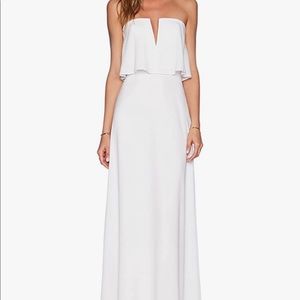 Beautiful long white strapless gown!